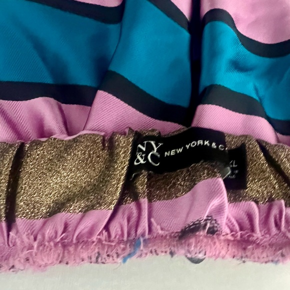 NY&CO Skirt - Picture 3 of 4